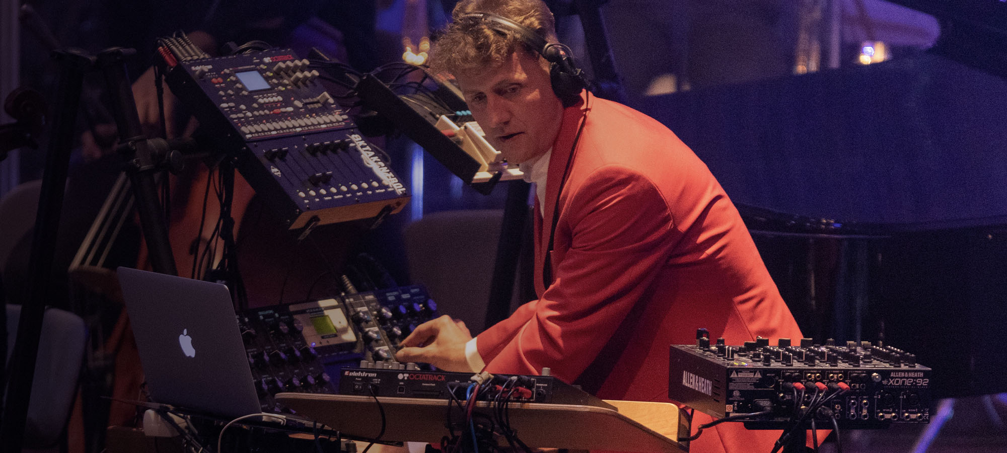 MiR goes DJ Teaser-2fffe5