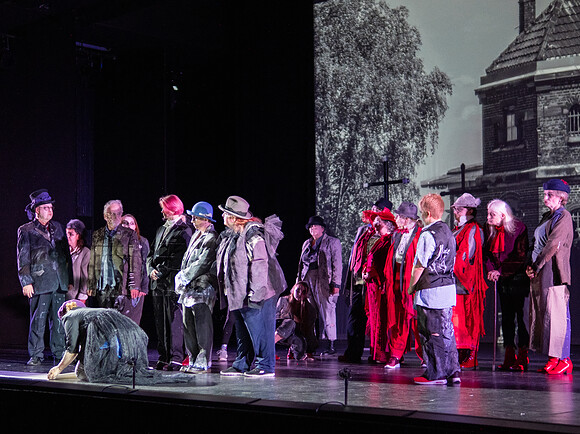 Der Besuch der alten Dame-936ae1